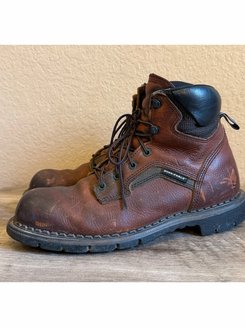 Red Wing DYNAFORCE Steel Toe Work Boots Mens 9.5 D